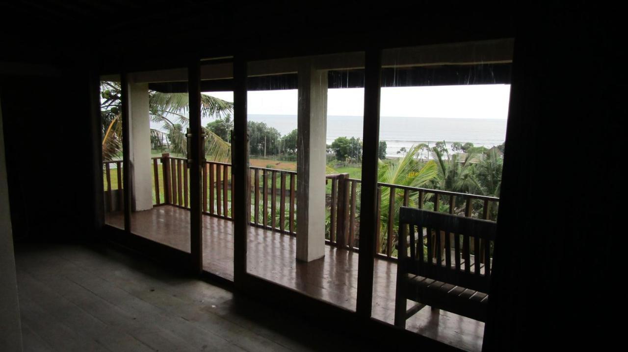 Dikaloha Surfschool And Stay Airsatang Exterior photo